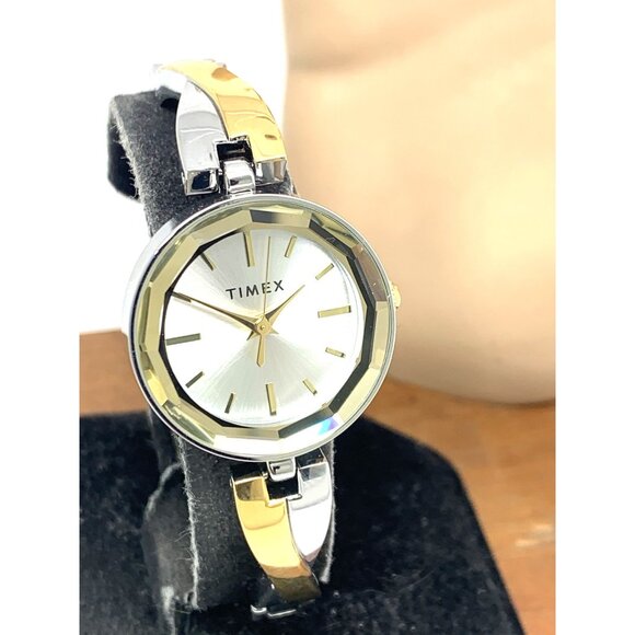 Timex Women's Watch TW2U69700 Quartz Silver Dial Two Tone Stainless Steel 26mm - Picture 12 of 13